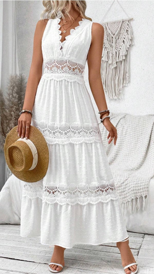 Chic Lace V-Neck Dress